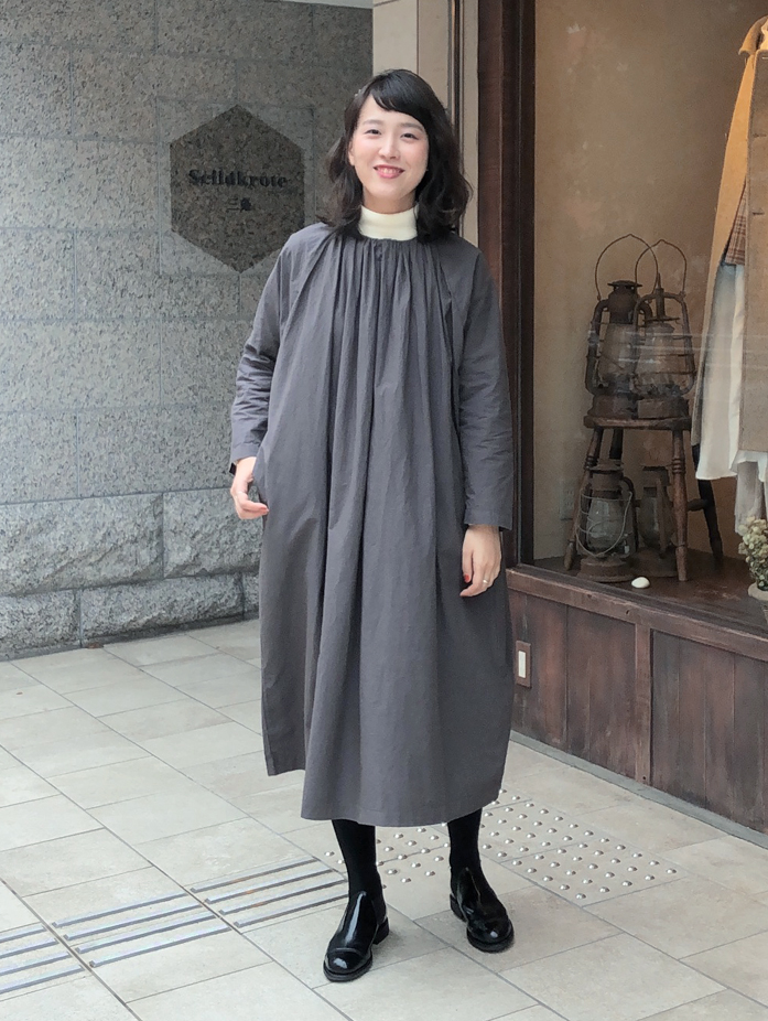 インクブラックワンピース コーディネート Nest Robe Online Shop