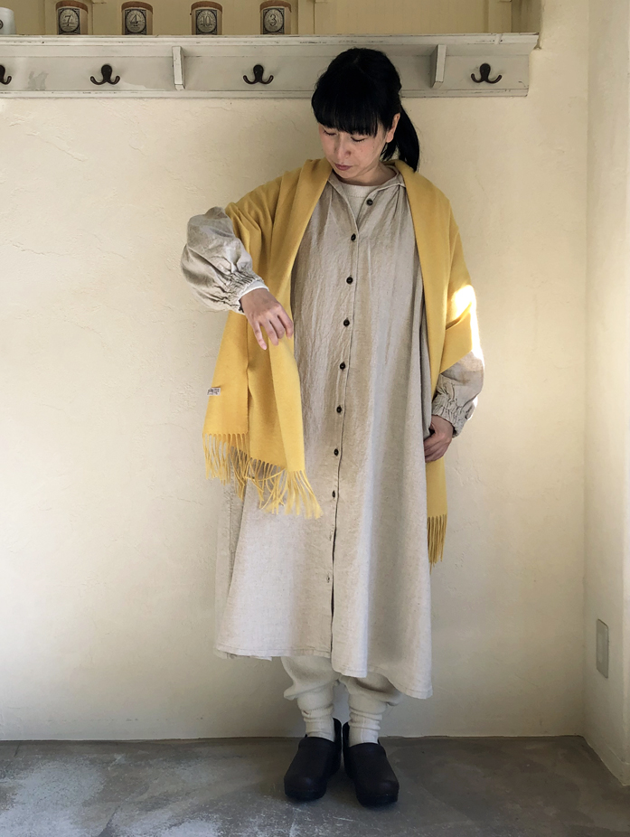 ラミーリネン起毛パフスリーブワンピース Natural コーディネート Nest Robe Online Shop