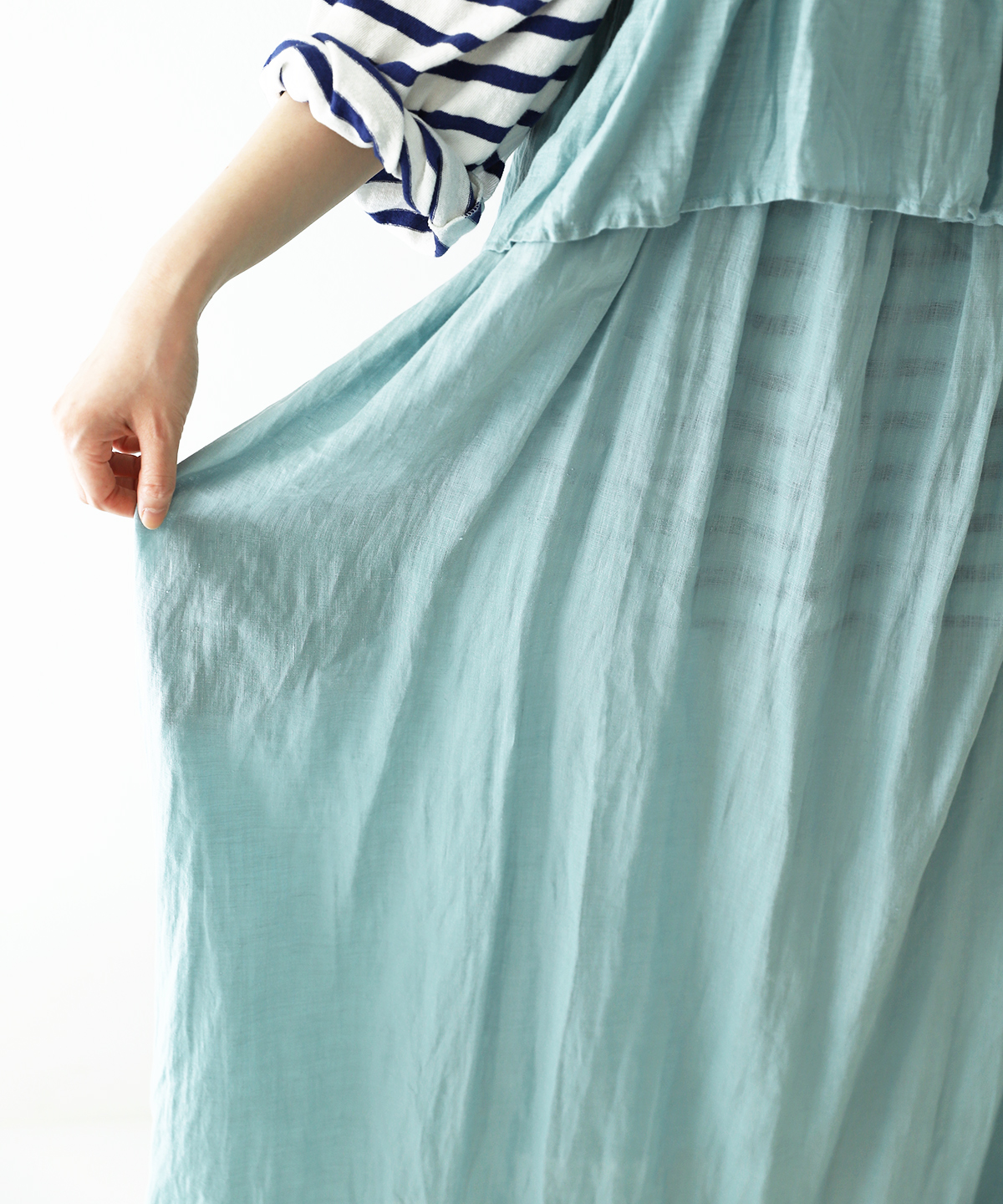 リネン ギャザーラッフルワンピース｜nest Robe ONLINE SHOP