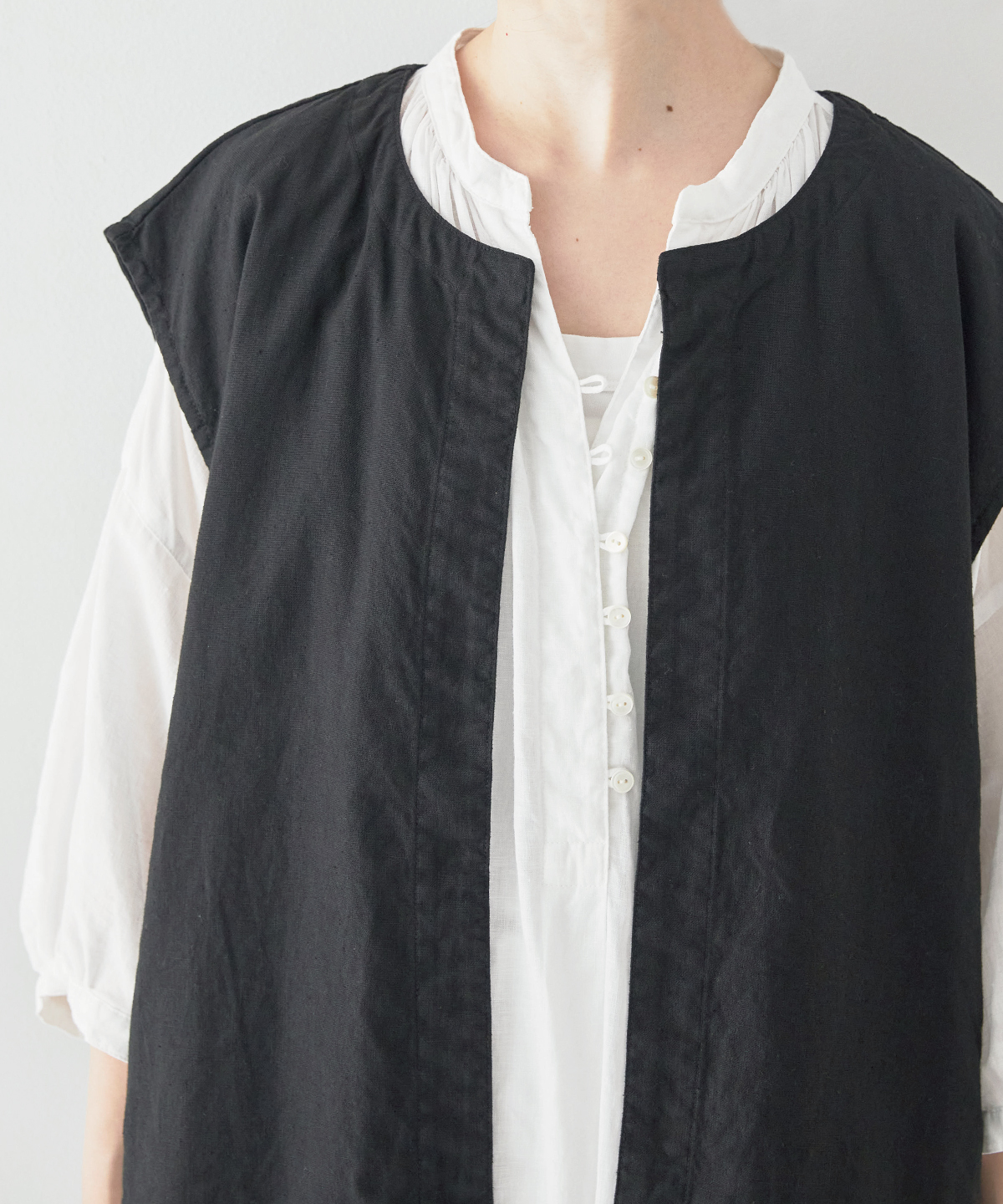 UpcycleLino】ノーカラービッグシルエットベスト｜nest Robe ONLINE SHOP