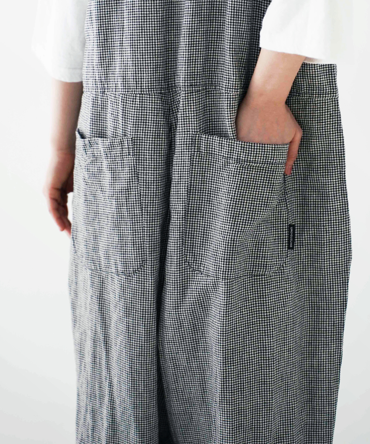 UpcycleLino】ギンガムアシメサロペット｜nest Robe / CONFECT
