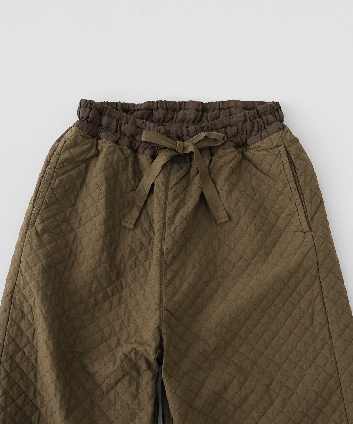 キルティングドローコードトラウザーズ｜nest Robe / CONFECT ONLINE SHOP