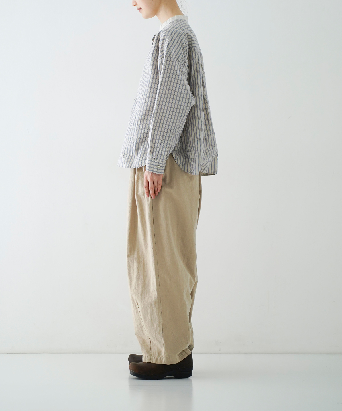 コットンリネン近江晒し超撥水パンツ｜nest Robe / CONFECT ONLINE SHOP