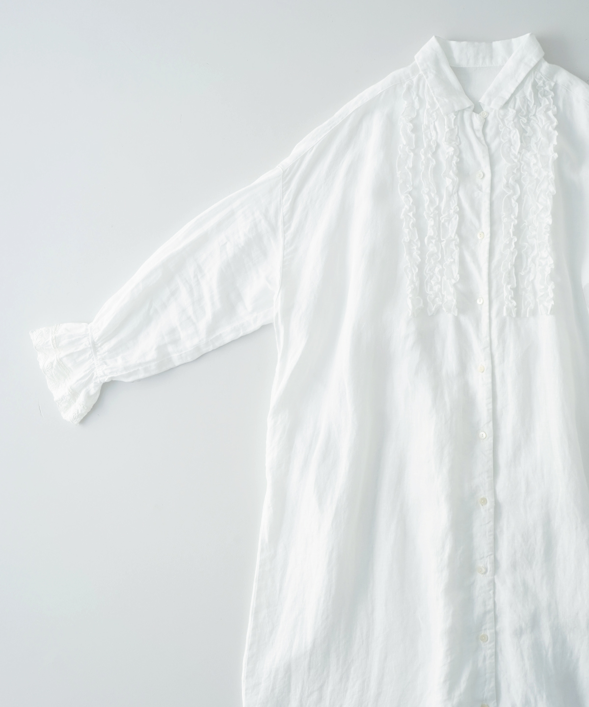 リネンスカラップレースワンピース｜nest Robe / CONFECT ONLINE