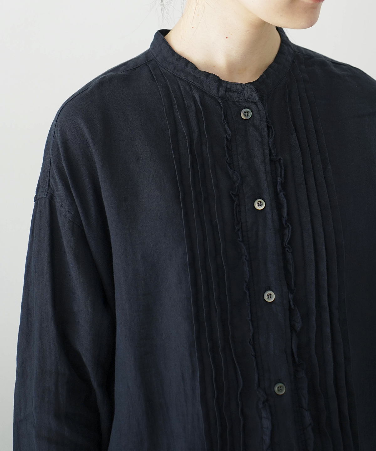 プレーンリネンタックフロントシャツ｜nest Robe / CONFECT ONLINE SHOP