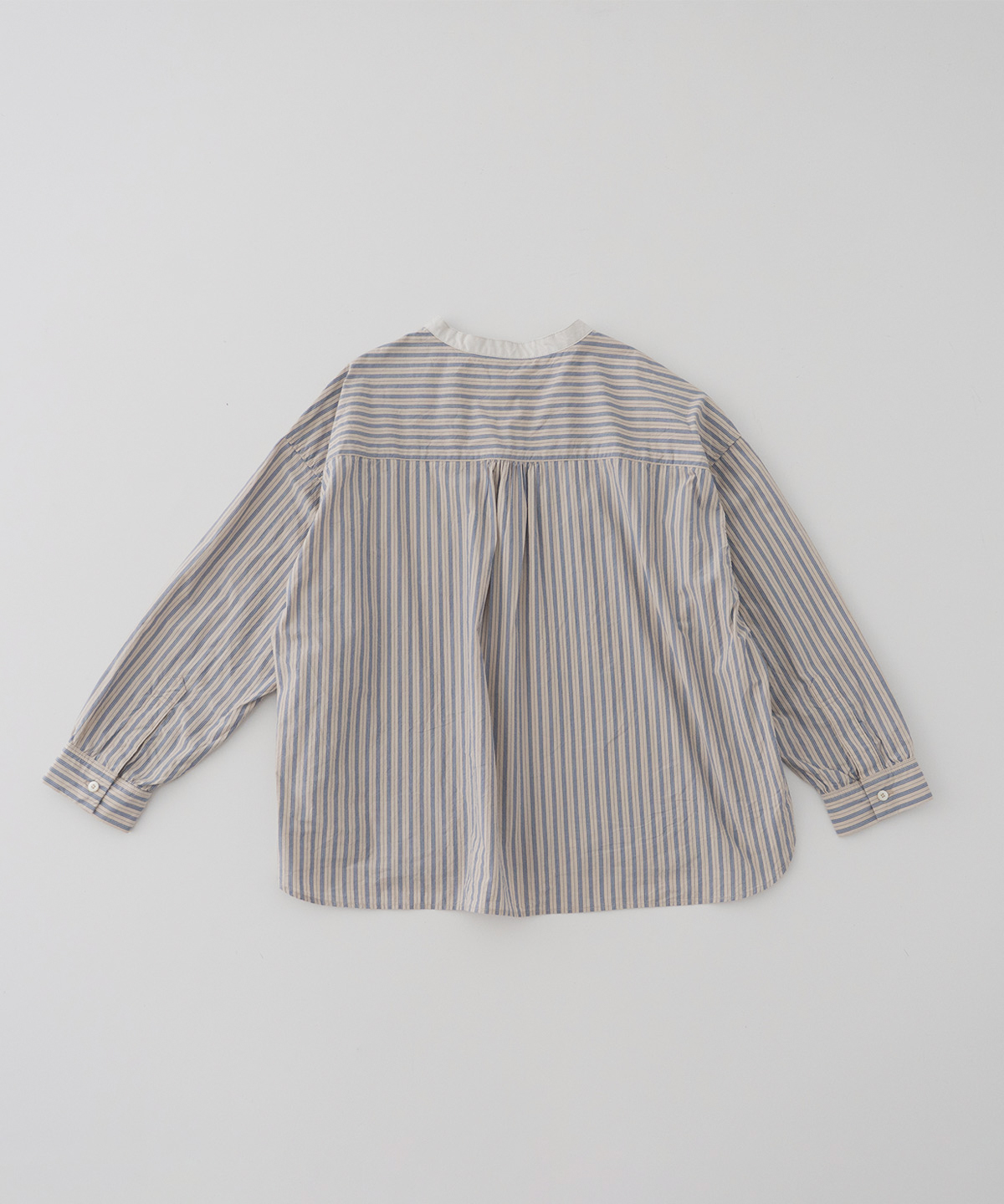 美品☆ネストローブストライプシャツ 爽やかなストライプが清涼感溢れる新作がnest Robe（ネスト