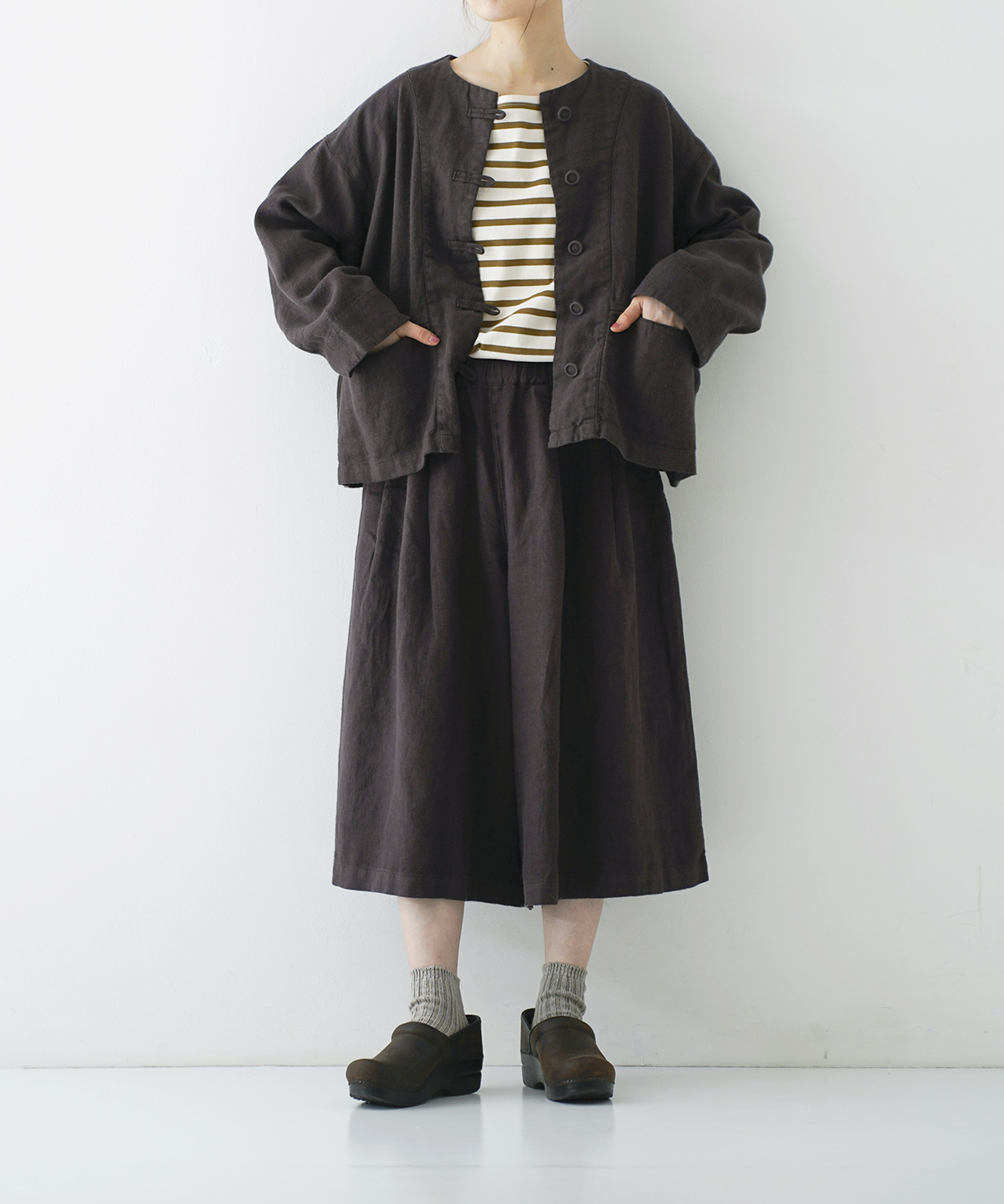 ネストローブ　ノーカラージャケット ヘビーリネンノーカラージャケット｜nest Robe / CONFECT ONLINE