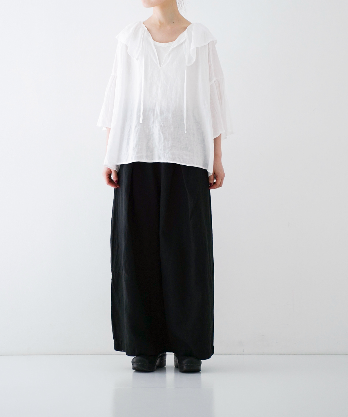 リネンワイドカーヴィーパンツ｜nest Robe / CONFECT ONLINE SHOP