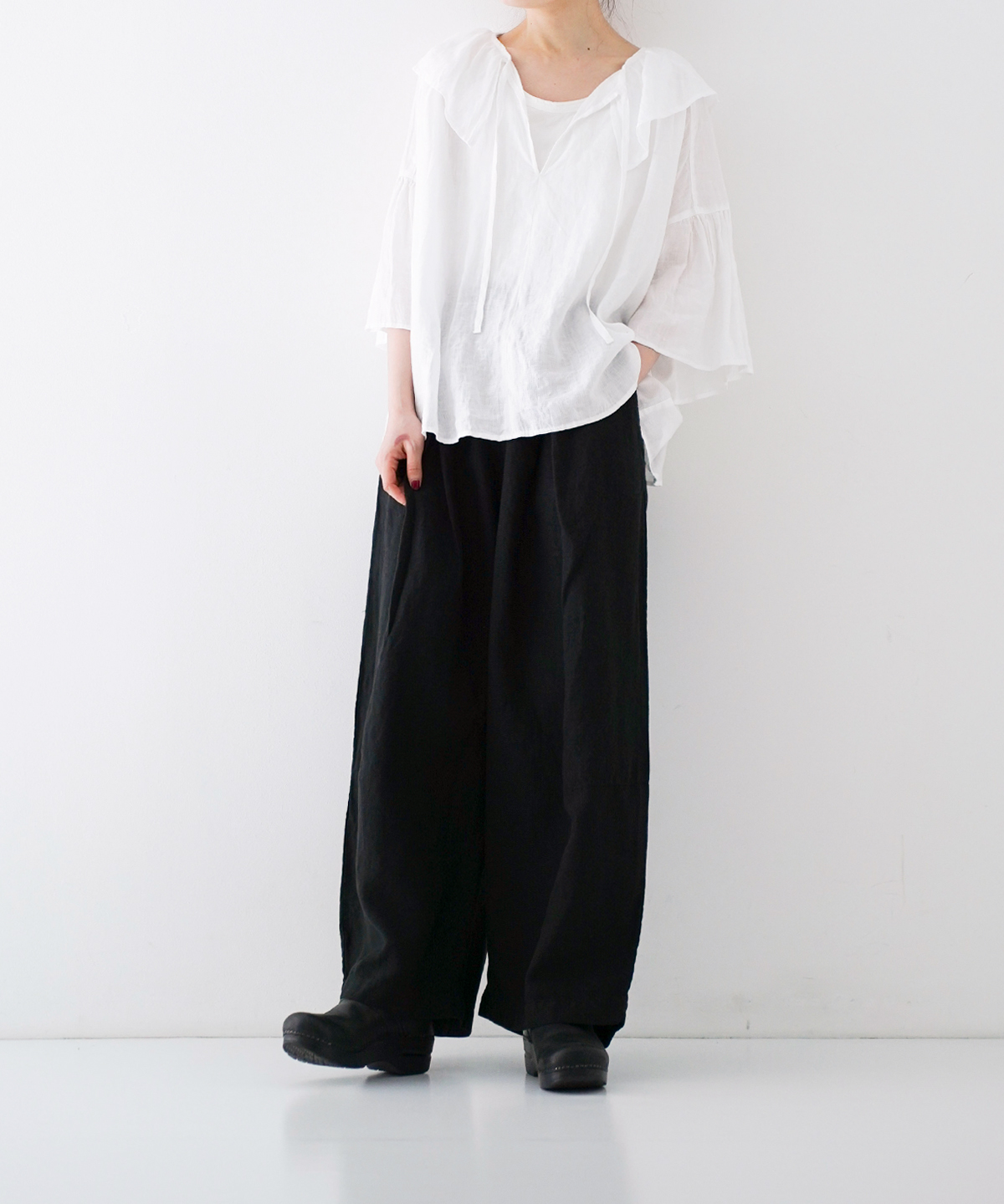 おちやん。ネストローブ リネンブラックデニムカーヴィーパンツ リネンブラックデニム＊＊ | 表参道店 | nest Robe Shop Blog | nest