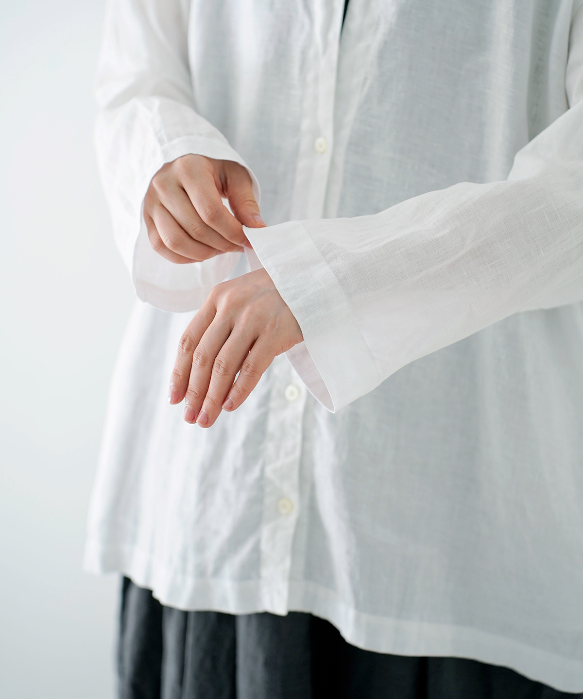 リネンルーズミディカラーシャツ｜nest Robe / CONFECT ONLINE SHOP