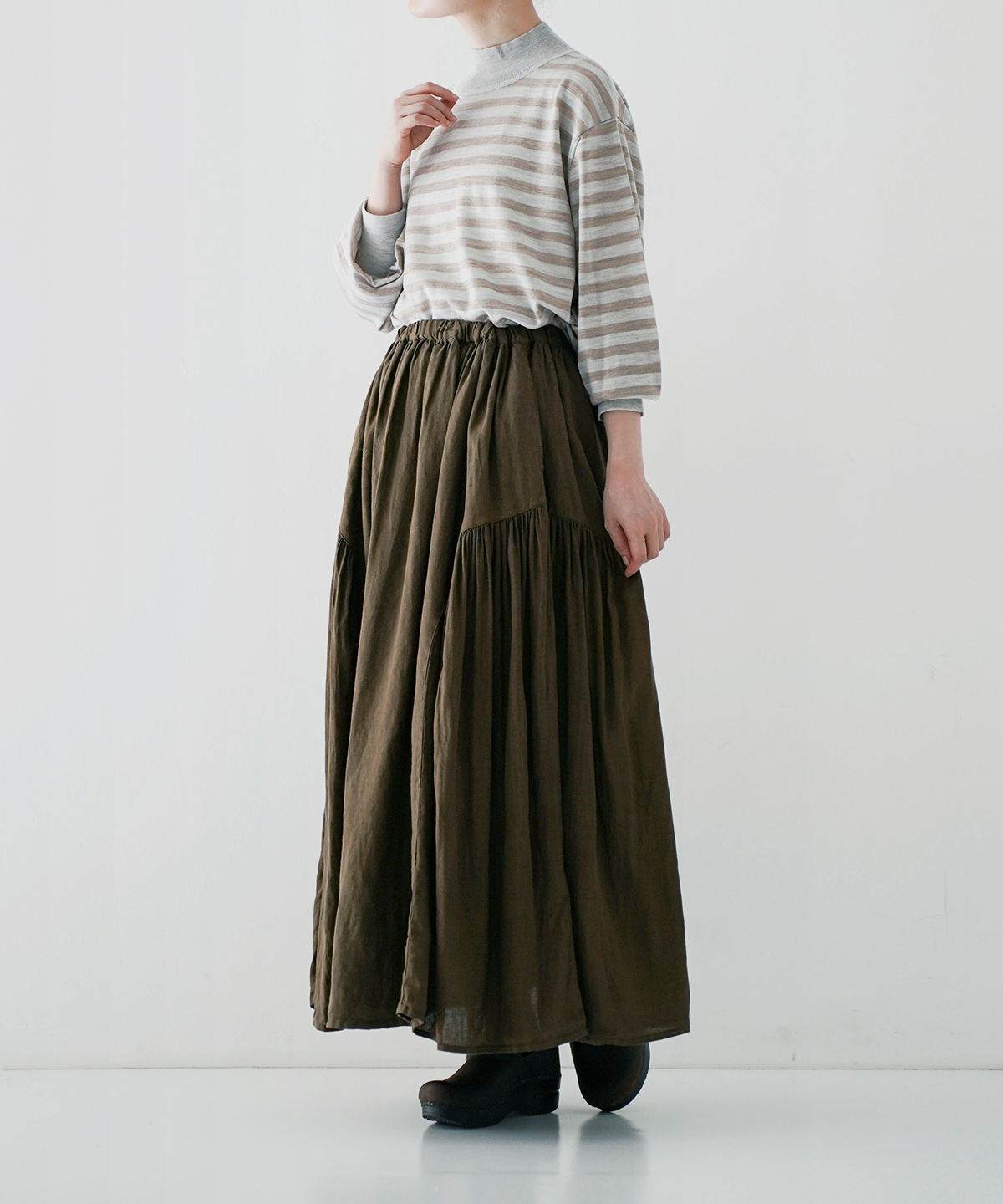 ネストローブ　リネンサイドギャザーマキシスカート リネンサイドギャザーマキシスカート｜nest Robe / CONFECT
