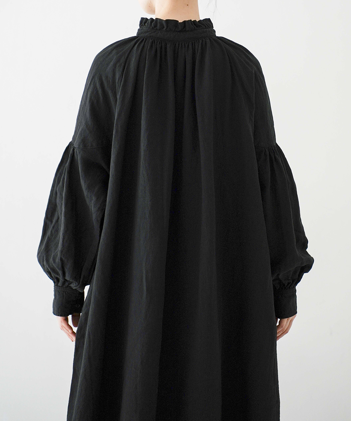 nest Robe ネストローブ 23AW リネン 近江晒しプチフリルチュニック