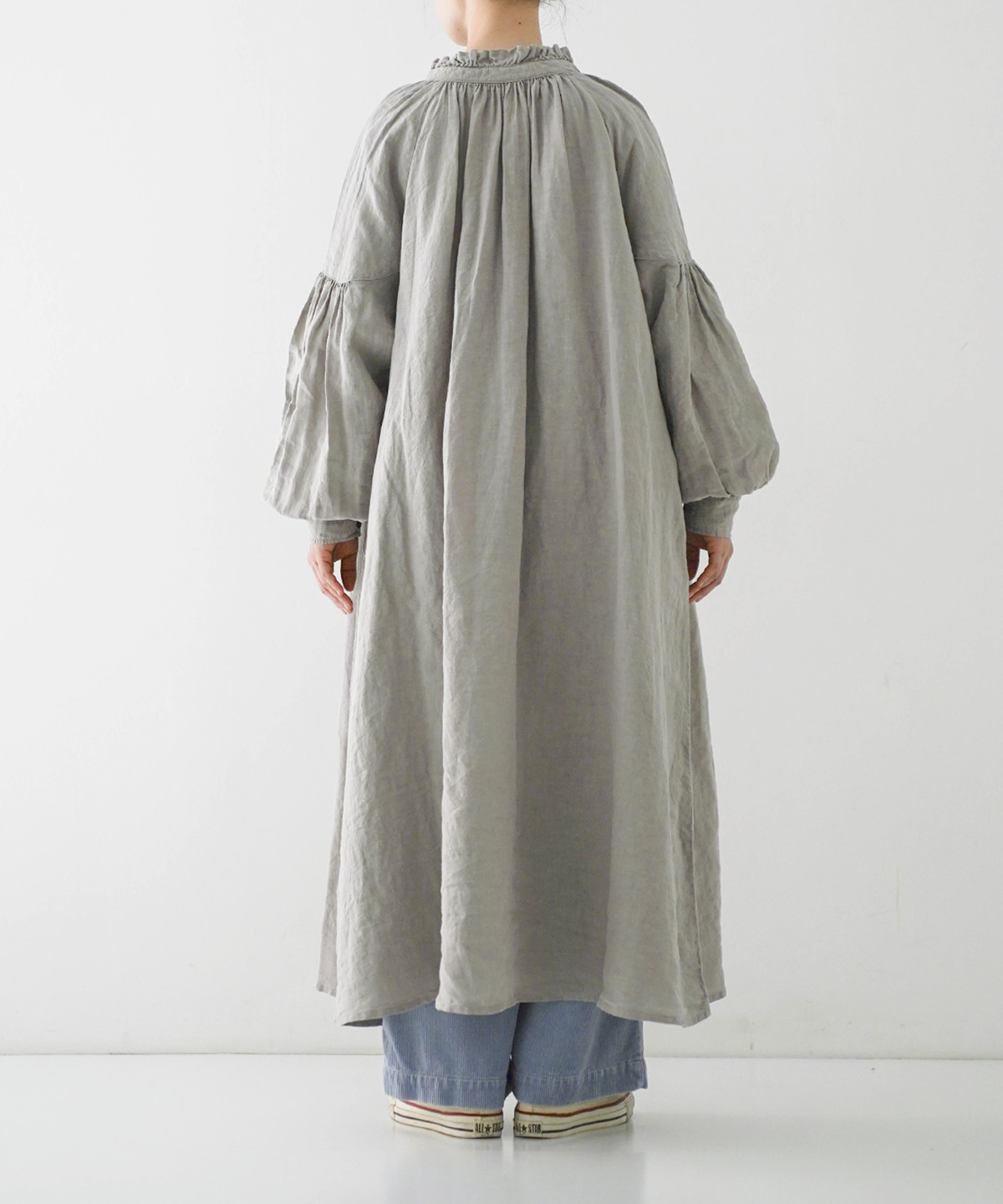 リネン近江晒しフリル襟ワンピース｜nest Robe / CONFECT ONLINE SHOP