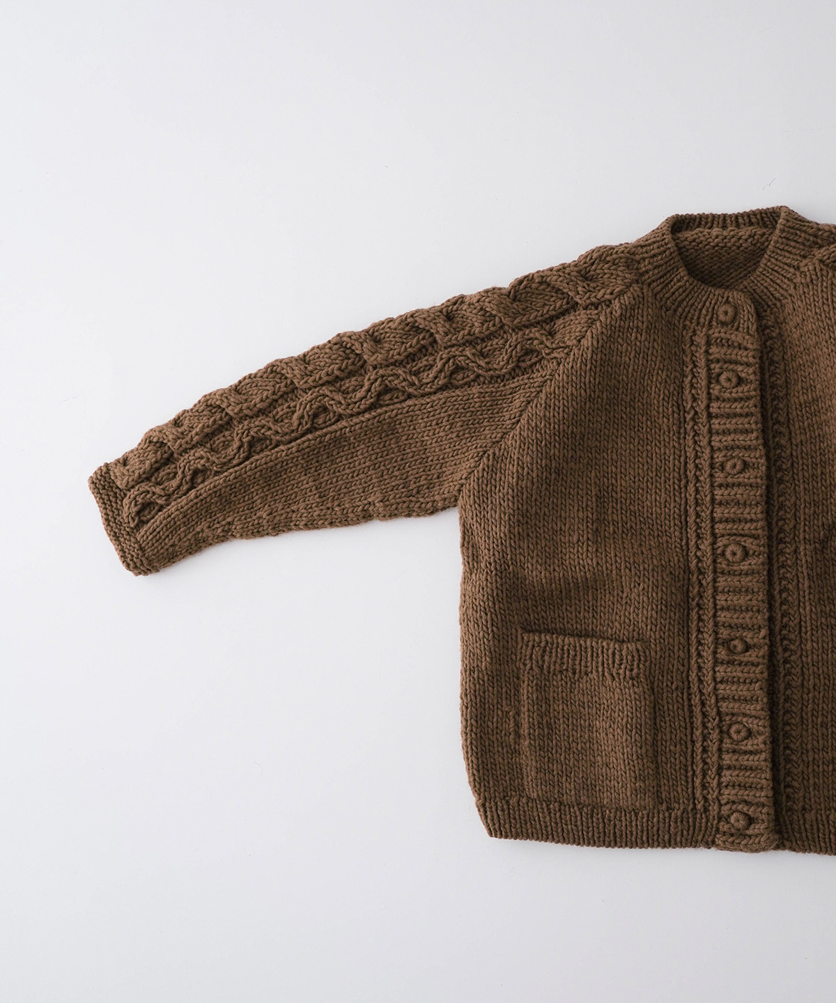 ペルーケーブルスリーブニットカーディガン｜nest Robe / CONFECT