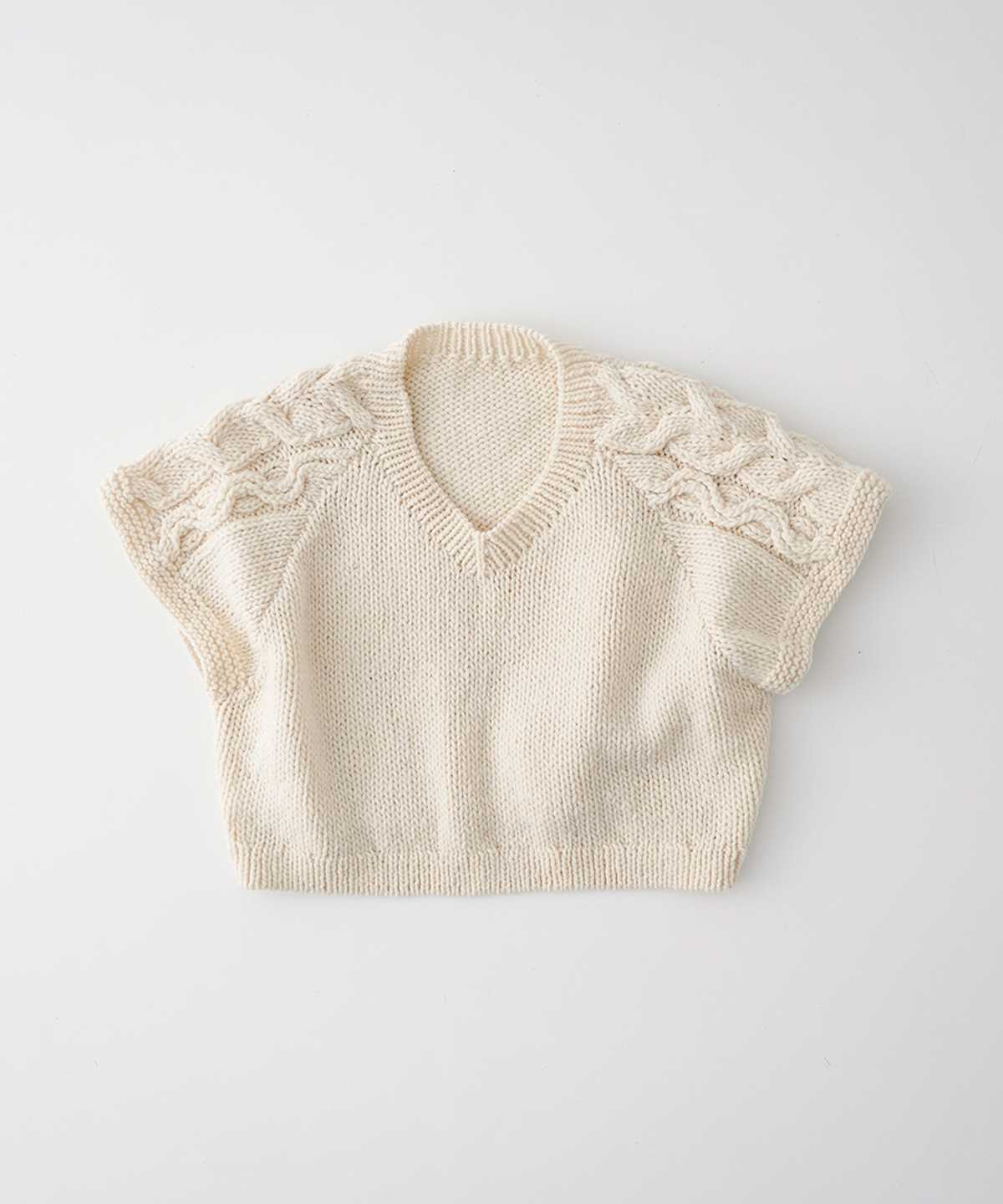 ネストローブ　　ペルーラグランケーブルニットベスト ペルーラグランケーブルニットベスト｜nest Robe / CONFECT ONLINE SHOP