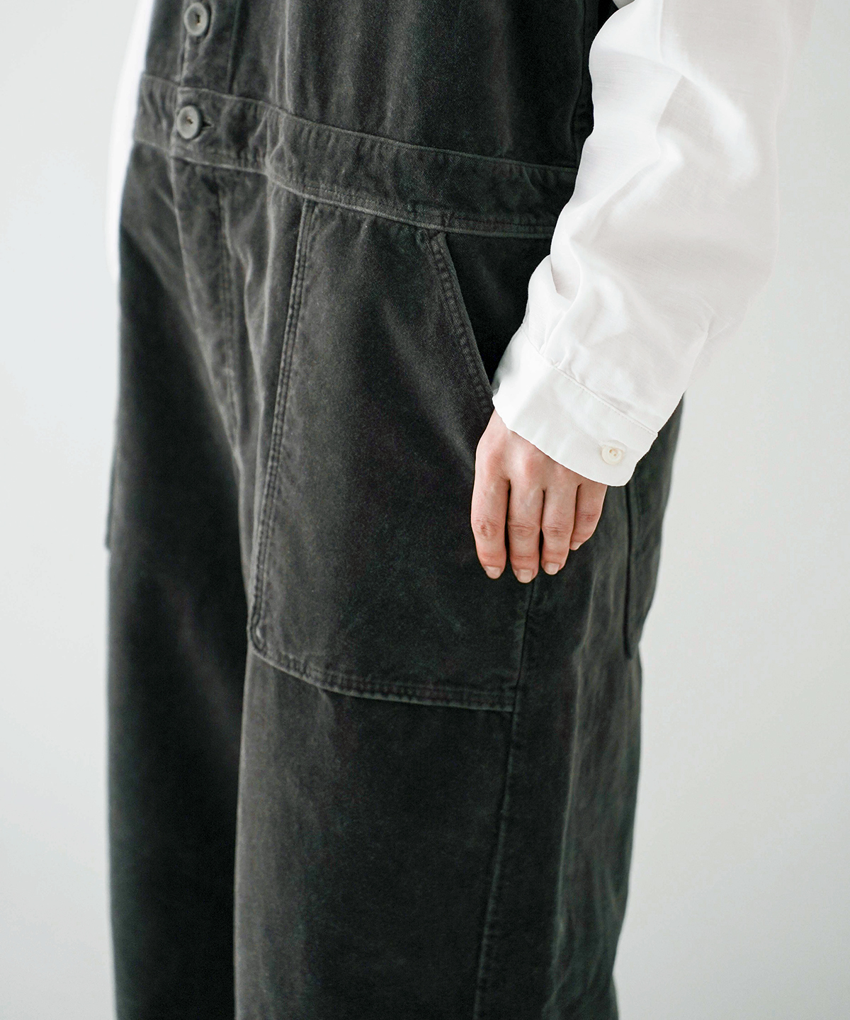 コットンベルベットサロペット｜nest Robe / CONFECT ONLINE SHOP