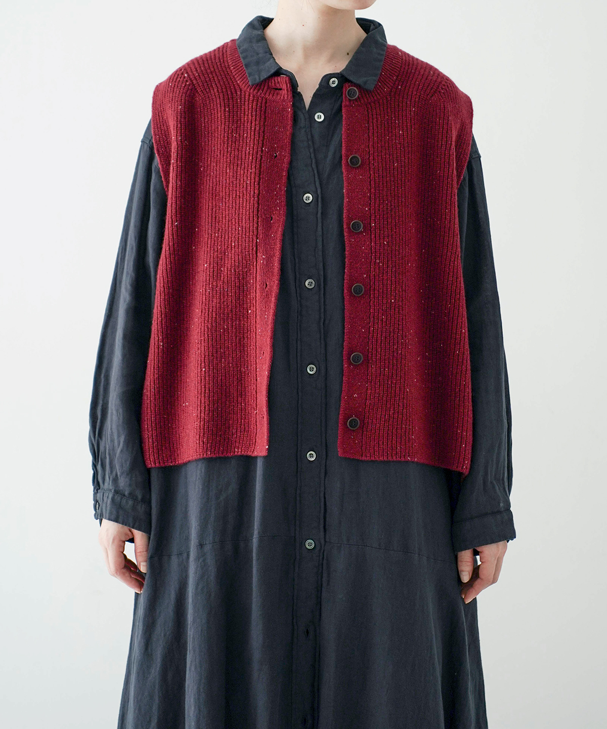 畔編みニットボタンベスト｜nest Robe / CONFECT ONLINE SHOP