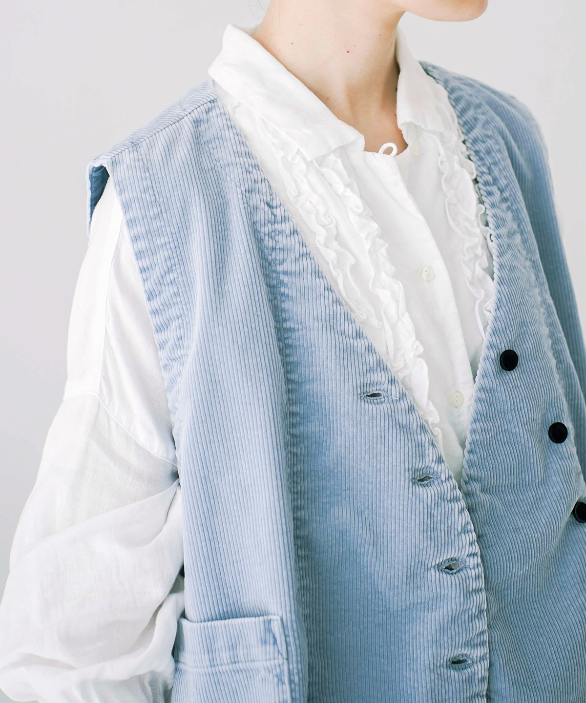 コーデュロイボタンルーズベスト web limited｜nest Robe / CONFECT