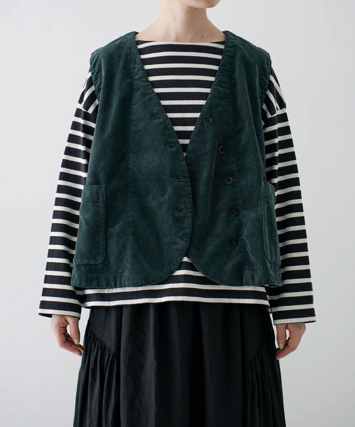 nestRobe ネストローブ　リネンボタンルーズベスト リネンベスト｜nest Robe / CONFECT ONLINE SHOP