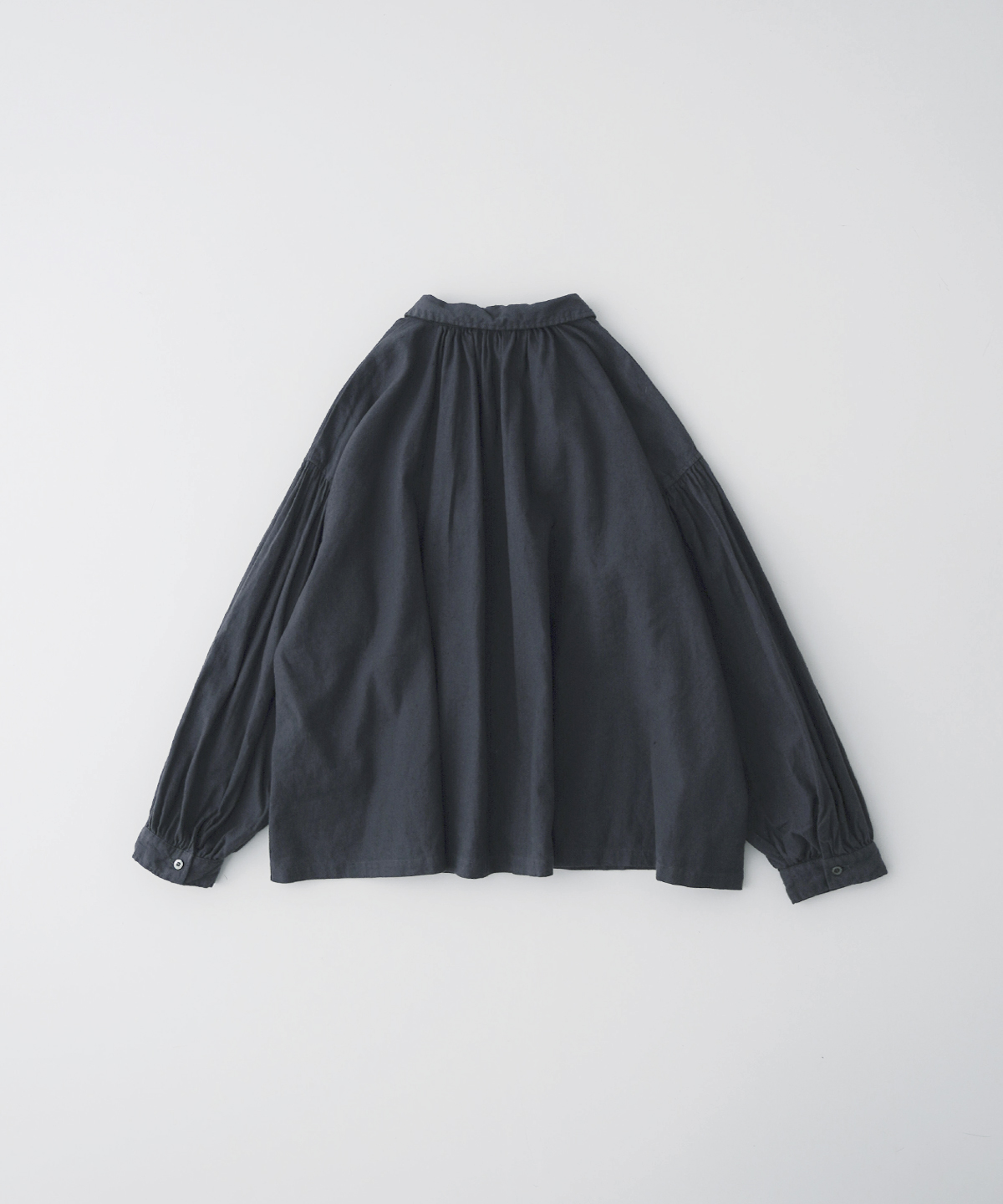 UpcycleLino] 起毛ギャザーブラウス｜nest Robe / CONFECT ONLINE SHOP