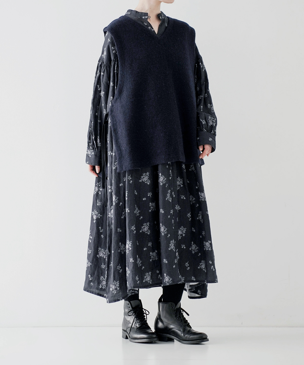 ゆうたん。今季 ネストローブ クォーターフェイスエプロンベスト