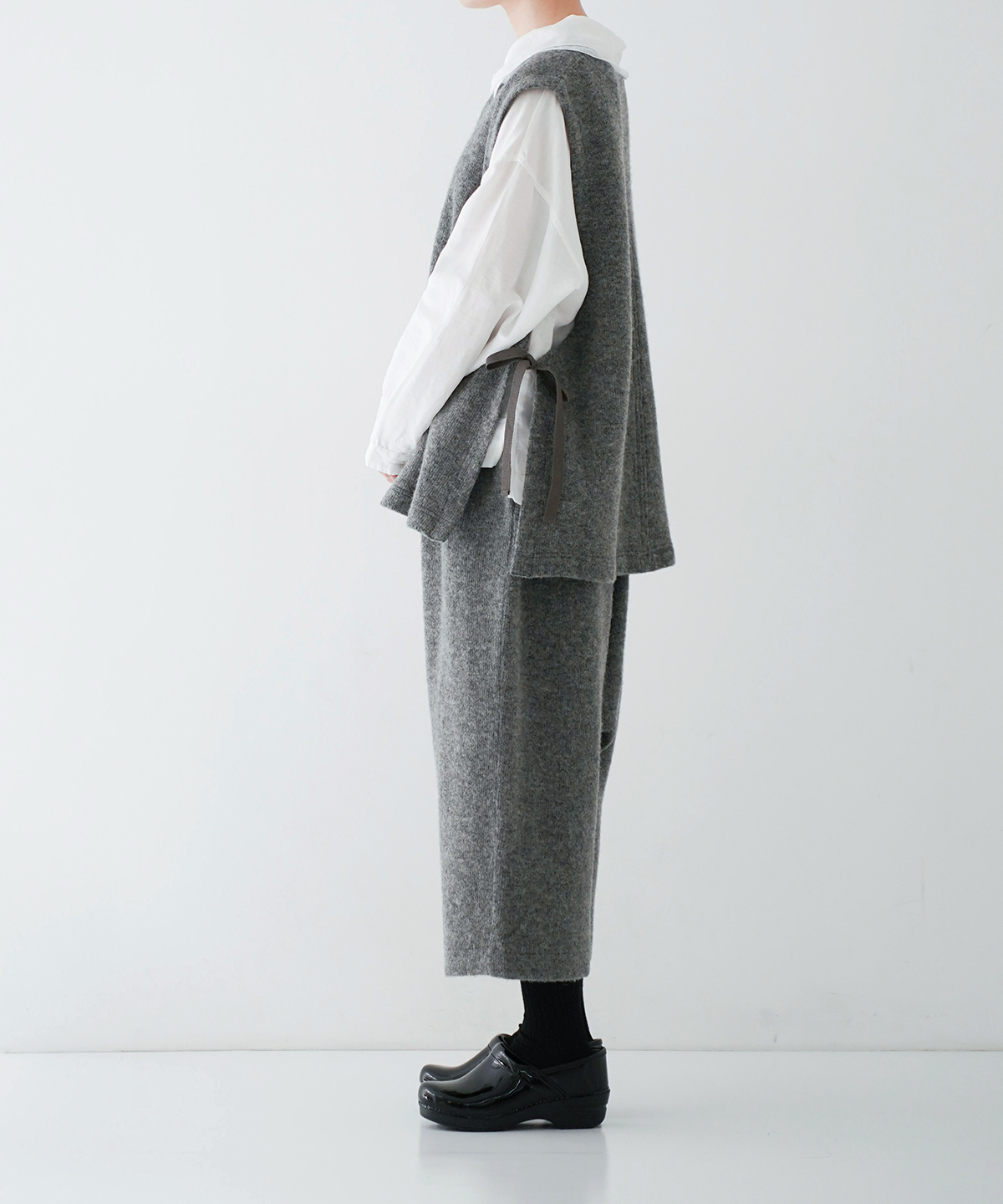 ゆうたん。今季 ネストローブ クォーターフェイスエプロンベスト