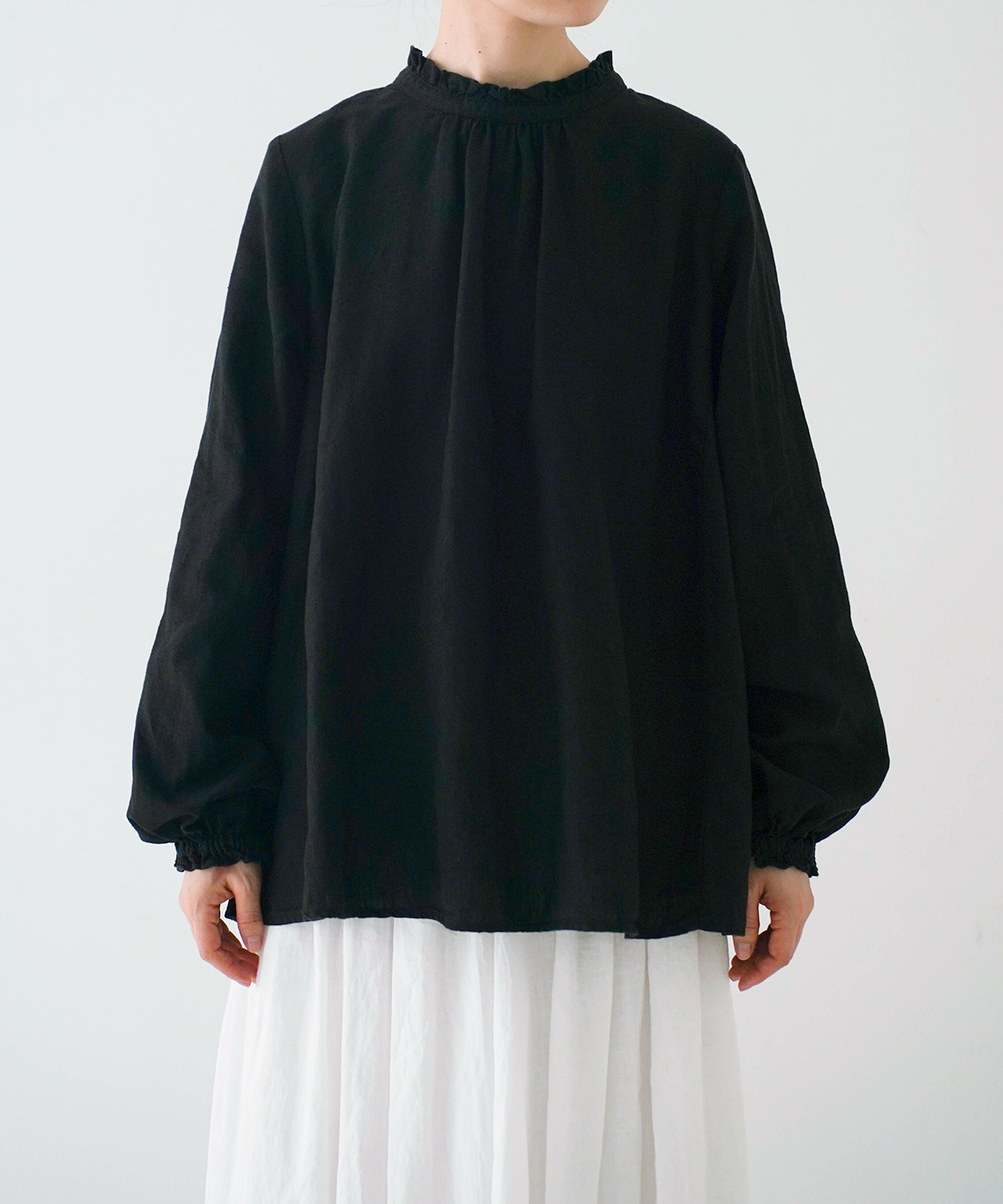 リネンスタンドフリルブラウス ルーズフィット｜nest Robe / CONFECT