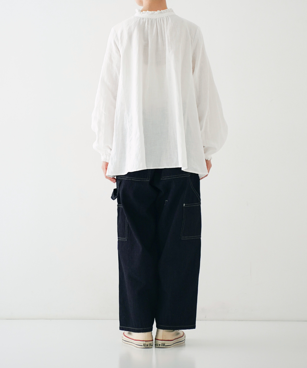 リネンスタンドフリルブラウス ルーズフィット｜nest Robe / CONFECT