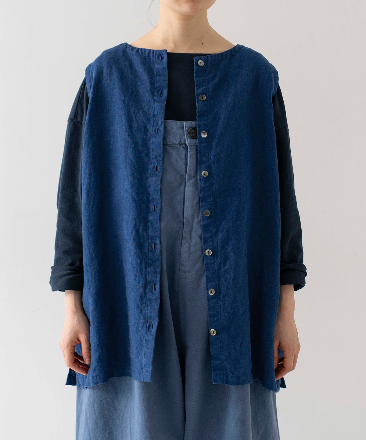 リネン2wayベスト インディゴ染め limited item｜nest Robe / CONFECT
