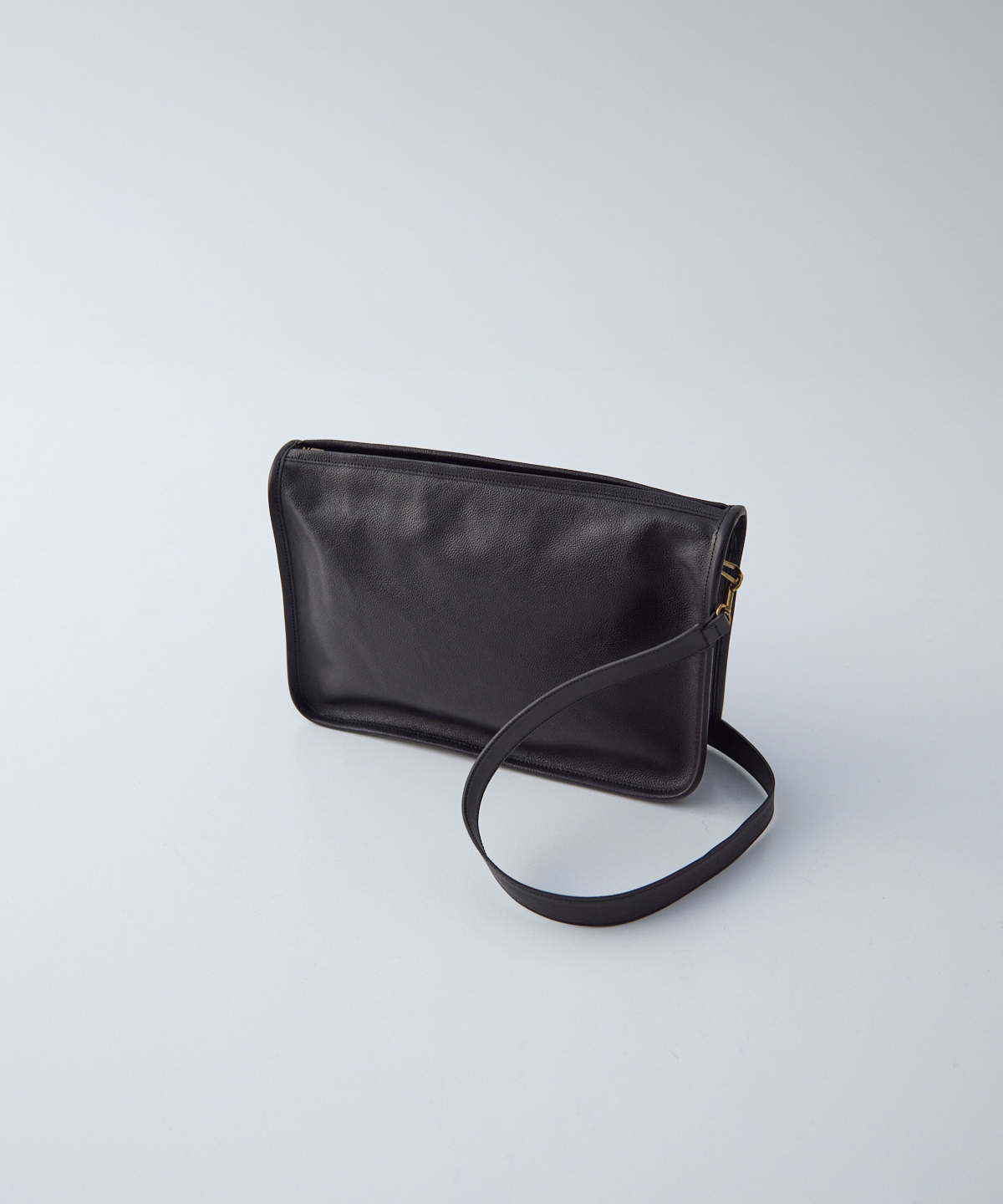 forme / BANKS L｜nest Robe / CONFECT ONLINE SHOP