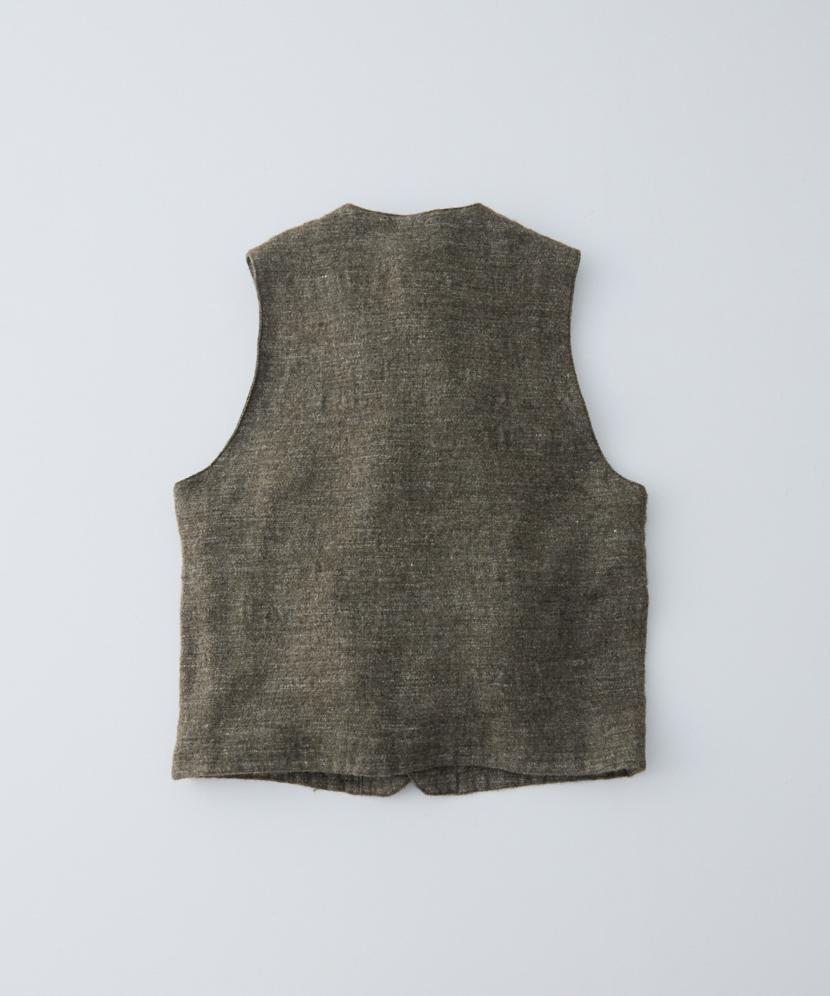 nest Robe CONFECT リネンクルーネックベスト 12.jpg