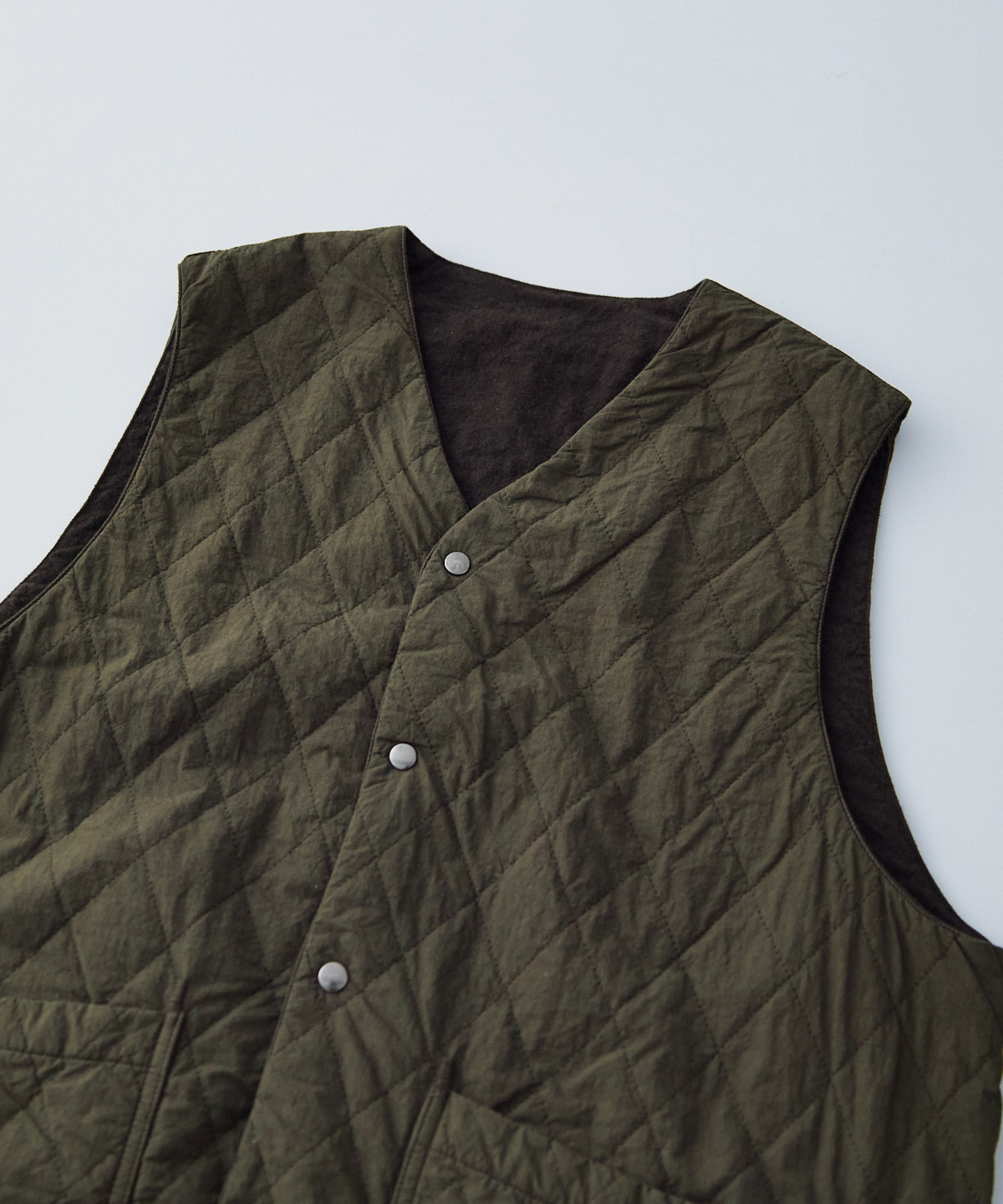 nestRobe　コットンラミーキルティングリバーシブルベスト　ネストローブ コットンラミー キルティング リバーシブル ベスト｜nest Robe