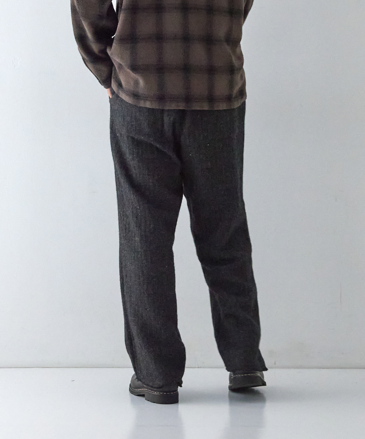 ウールリネン ソフトツイード 2タック イージーパンツ｜nest Robe