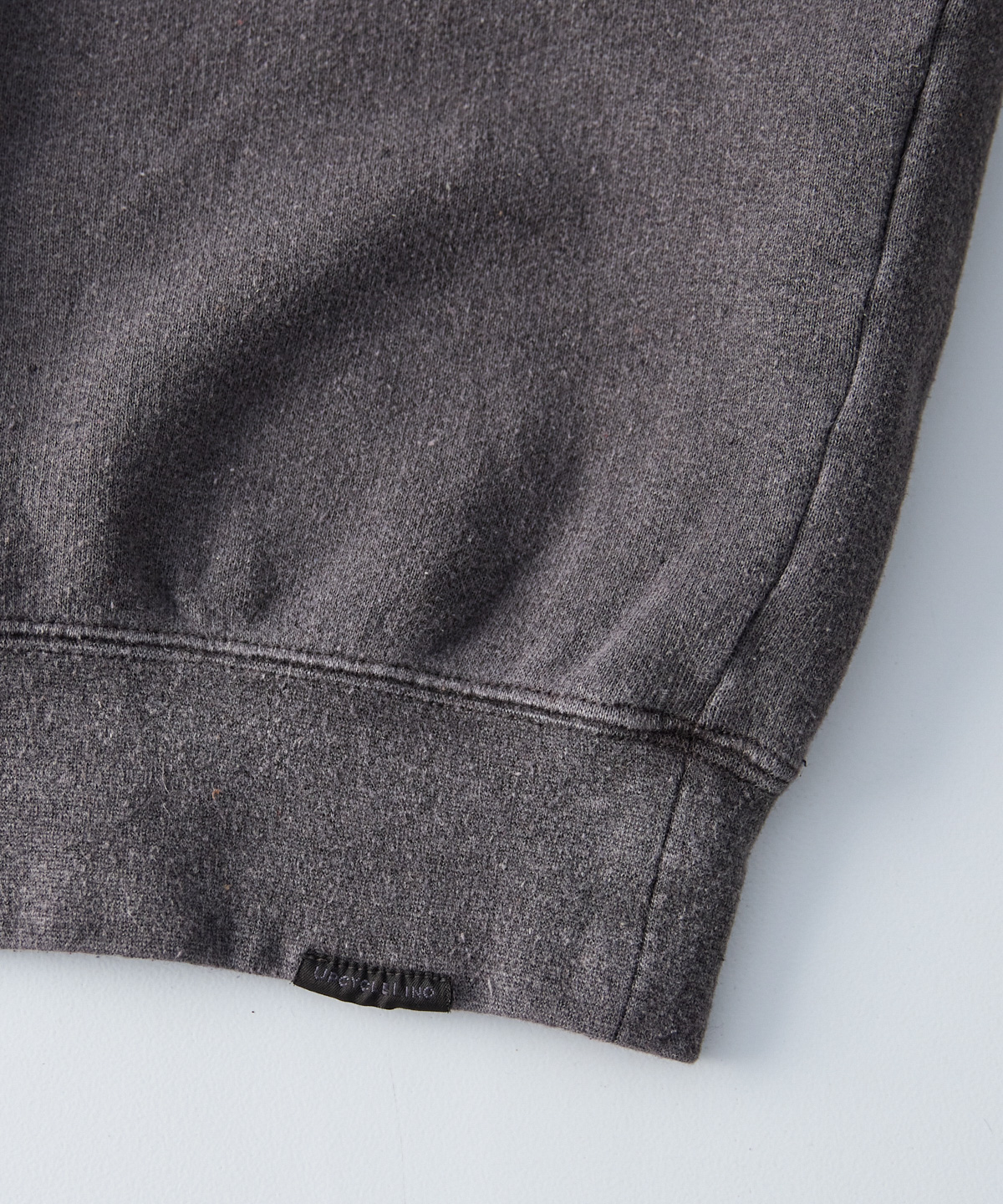 UpcycleLino] 裏毛 ピグメントダイ ラグランプルオーバー｜nest Robe