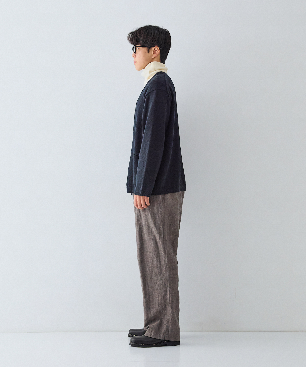 ネストローブ クォーターゲージニット キーネックカーディガン ネストローブ クォーターゲージニット キーネックカーディガン