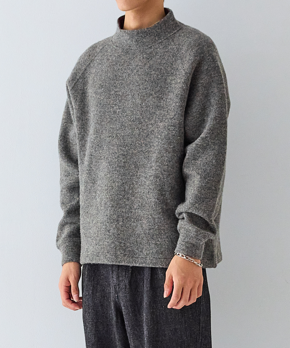 ウールクォーターゲージニット モックネックプルオーバー｜nest Robe